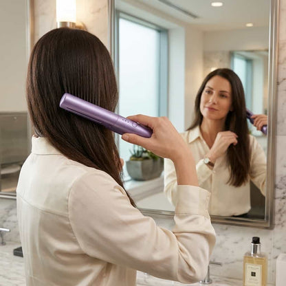 EasyStraight™ – Take Perfect Hair Anywhere, Anytime