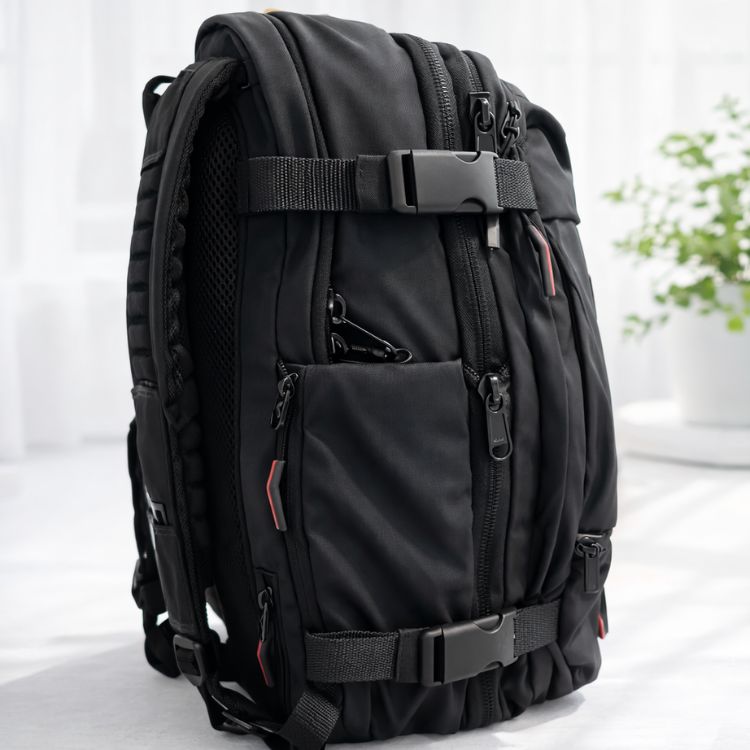 Vakuback™ – Pack More Without Bulk